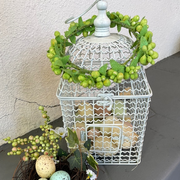 White metal decorative birdcage - lovely accent item for home, patio or garden - Picture 3 of 13